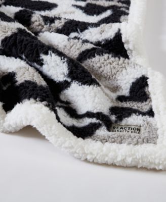 CLOSEOUT! Blend Out Sherpa Throw, 60" x 50"