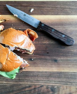 4-Piece Steakhouse Steak Knife Set with Storage Case