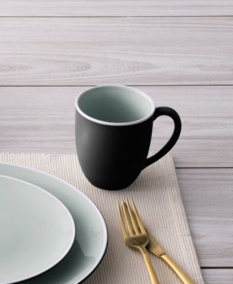 ColorTrio Coupe 4 Piece Place Setting