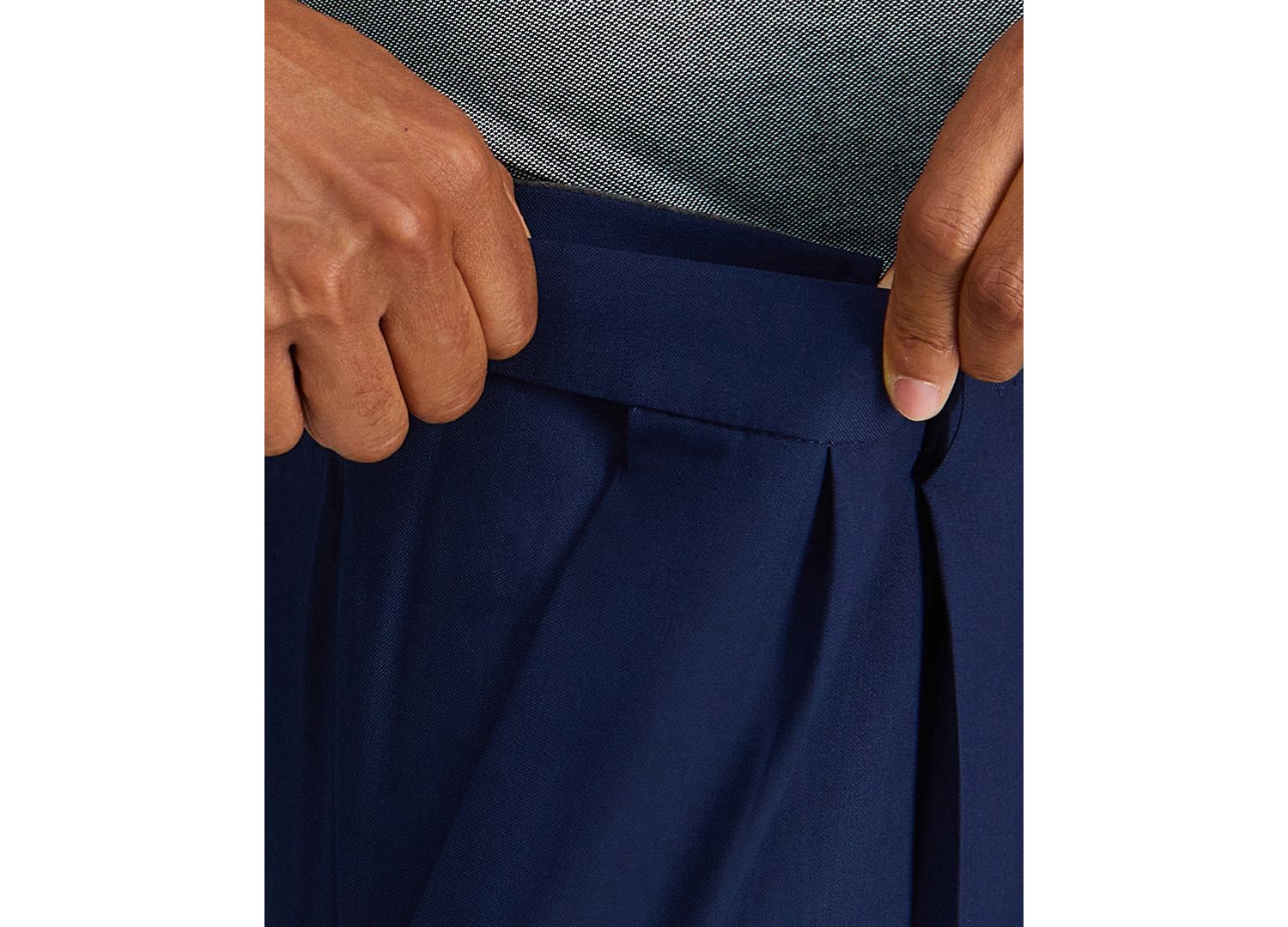 Men's Premium Comfort Stretch Classic-Fit Solid Pleated Dress Pants