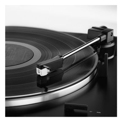 Fully Automatic Belt-Drive Turntable - Black