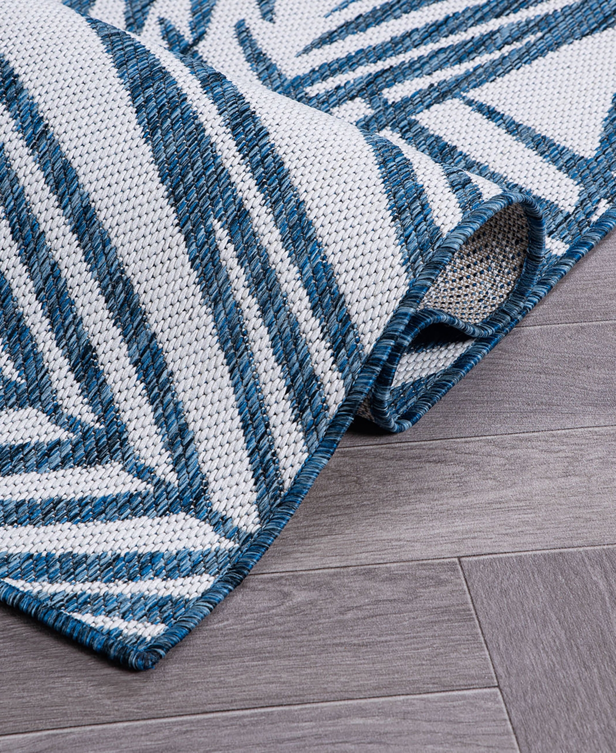 Main Street Rugs Bays Outdoor 117 Area Rug