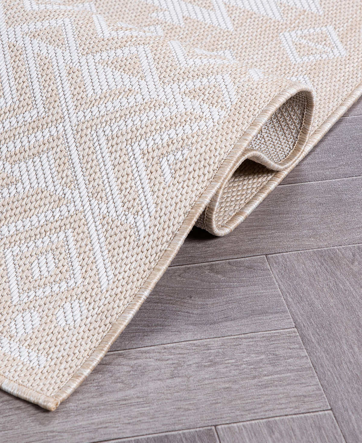 Main Street Rugs Bays Outdoor 124 Area Rug