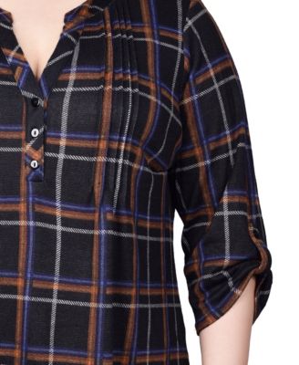 Plus Size 3/4 Roll Sleeve Top