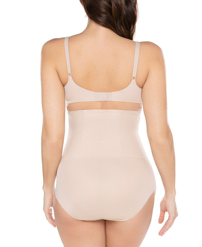 I never expect a miracle with #shapewear cause the belly goin do
