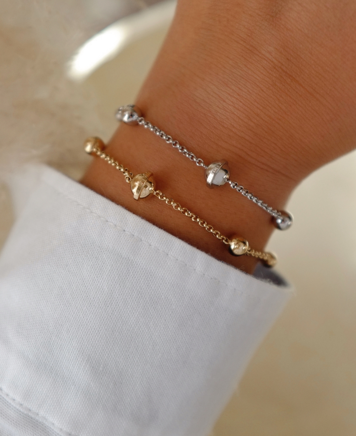 Tommy Hilfiger Gold-tone Stainless Steel Metallic Orb Station Link Bracelet In Gold