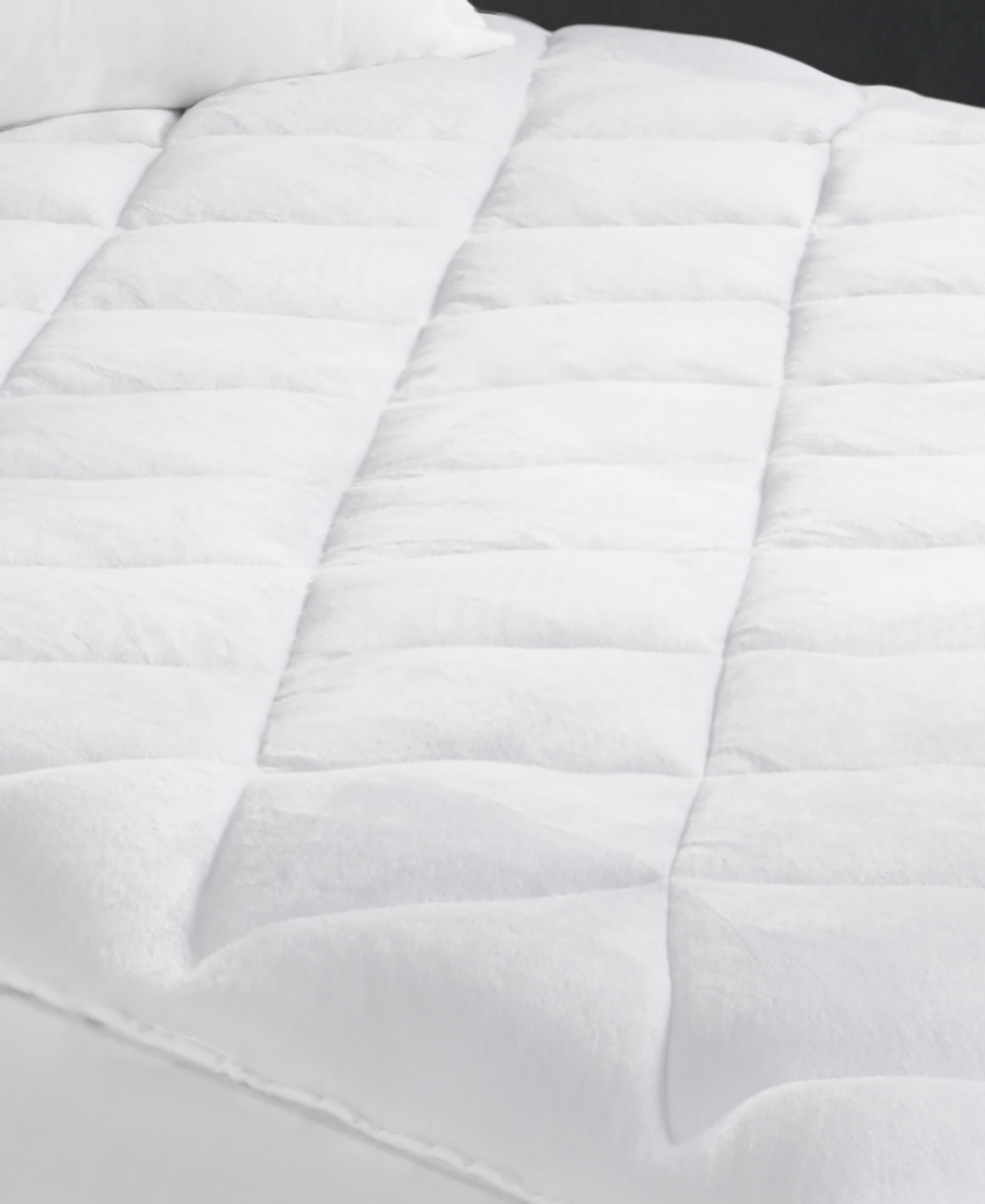 Shop Sleep Philosophy 2-in-1 Cool And Warm Reversible Water-resistant And Stain Release Mattress Pad, Queen In White