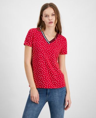 (取寄) トミーヒルフィガー レディース ショート スリーブ V-ネック ドット ティー   women Short Sleeve V-Neck Dot Tee Scarlet Multi Tommy Hilfiger Women's Dot-Print Signature V-Neck Top - Macy's