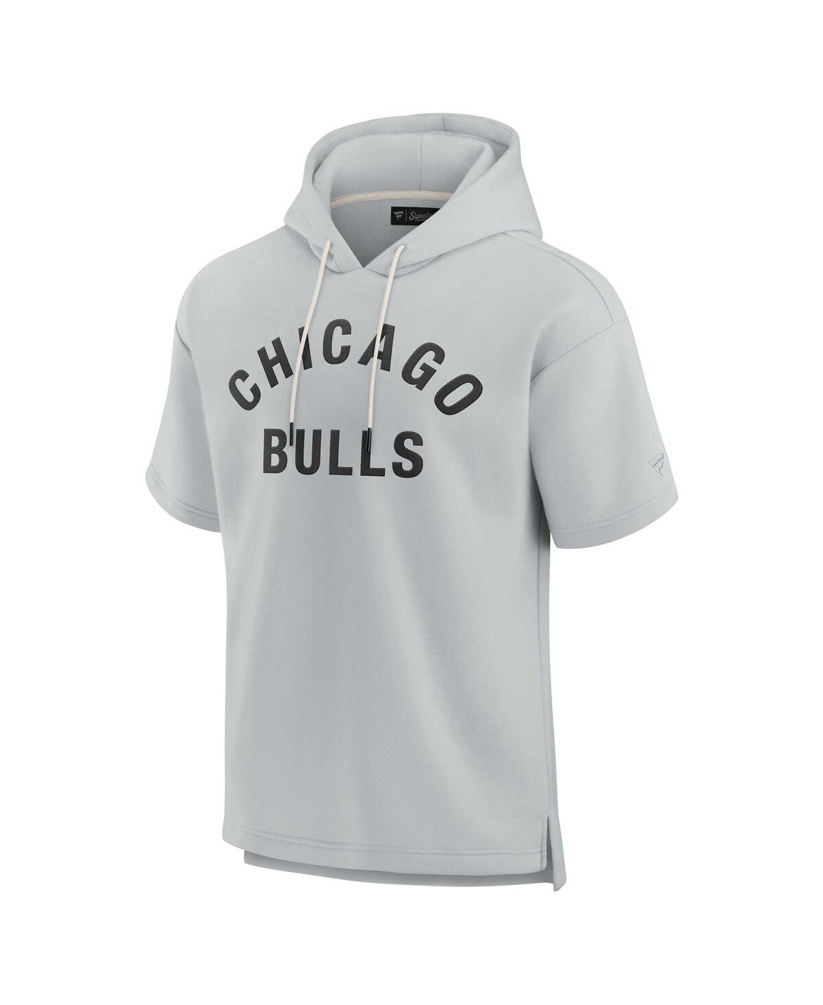 Shop Fanatics Signature Men's And Women's  Gray Chicago Bulls Super Soft Fleece Short Sleeve Pullover Hood