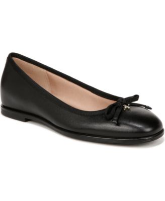 Naturalizer black leather flats fashion