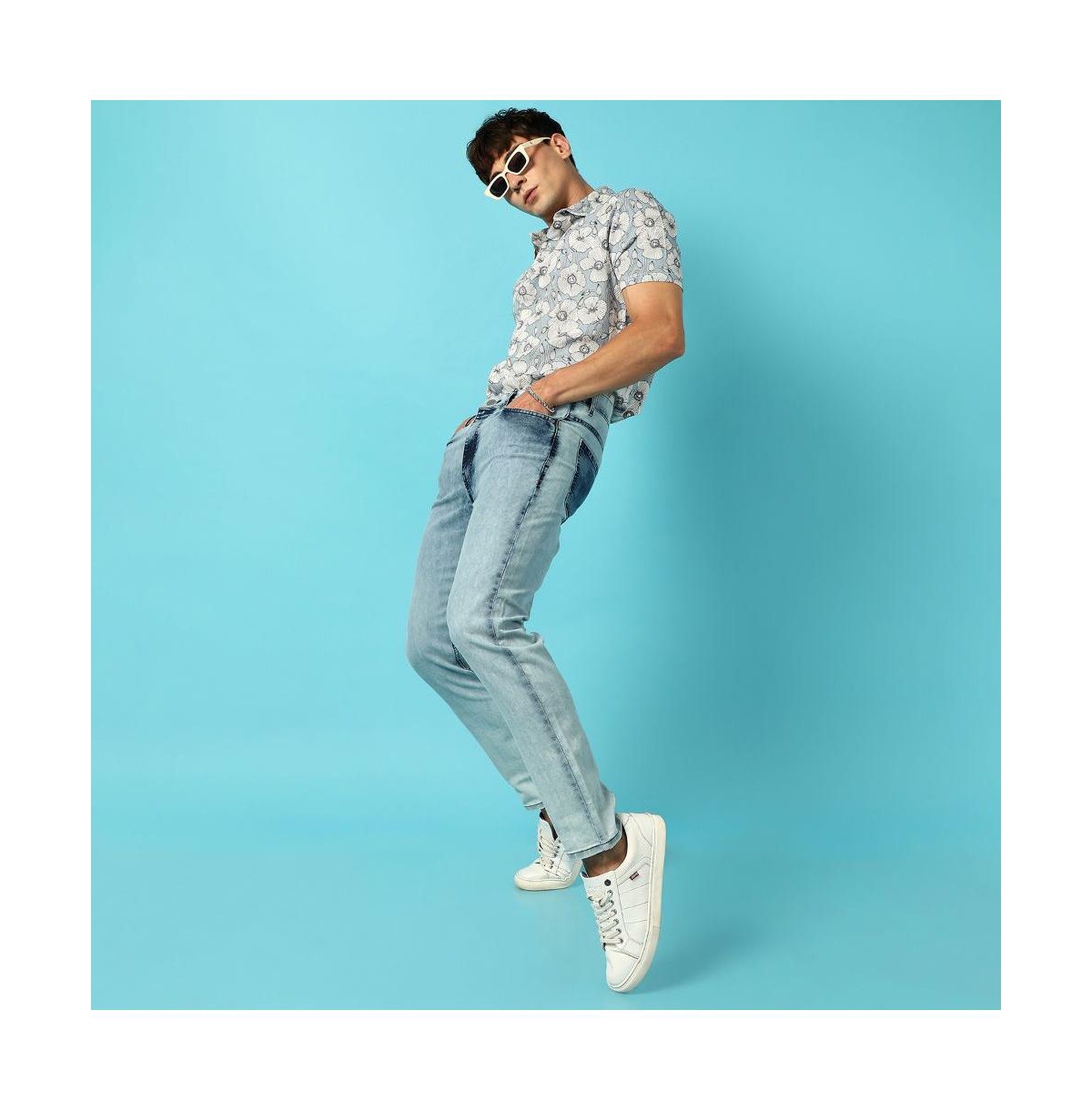Campus Sutra Men's Light-Wash Skinny Fit Denim Jeans
