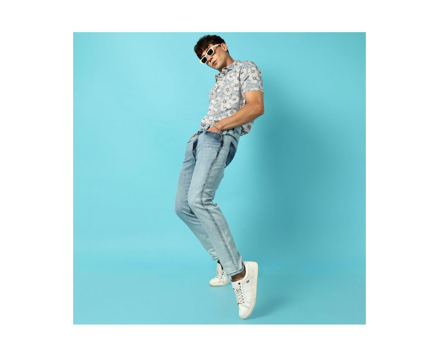 Men's Light-Wash Skinny Fit Denim Jeans