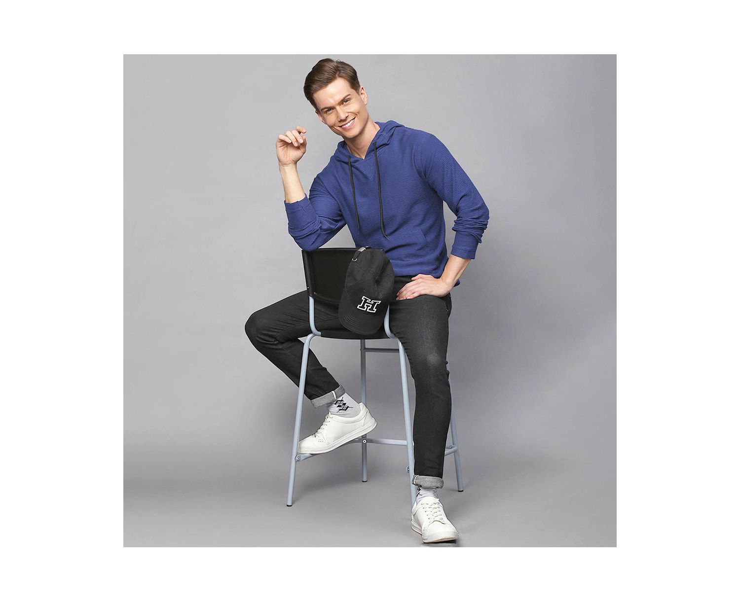 Men's Electric Blue Pullover Hoodie With Contrast Drawstring