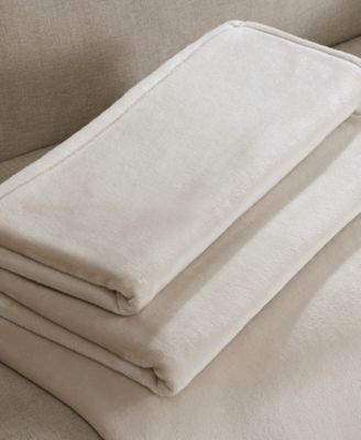 Core Plush Solid Blanket, Queen