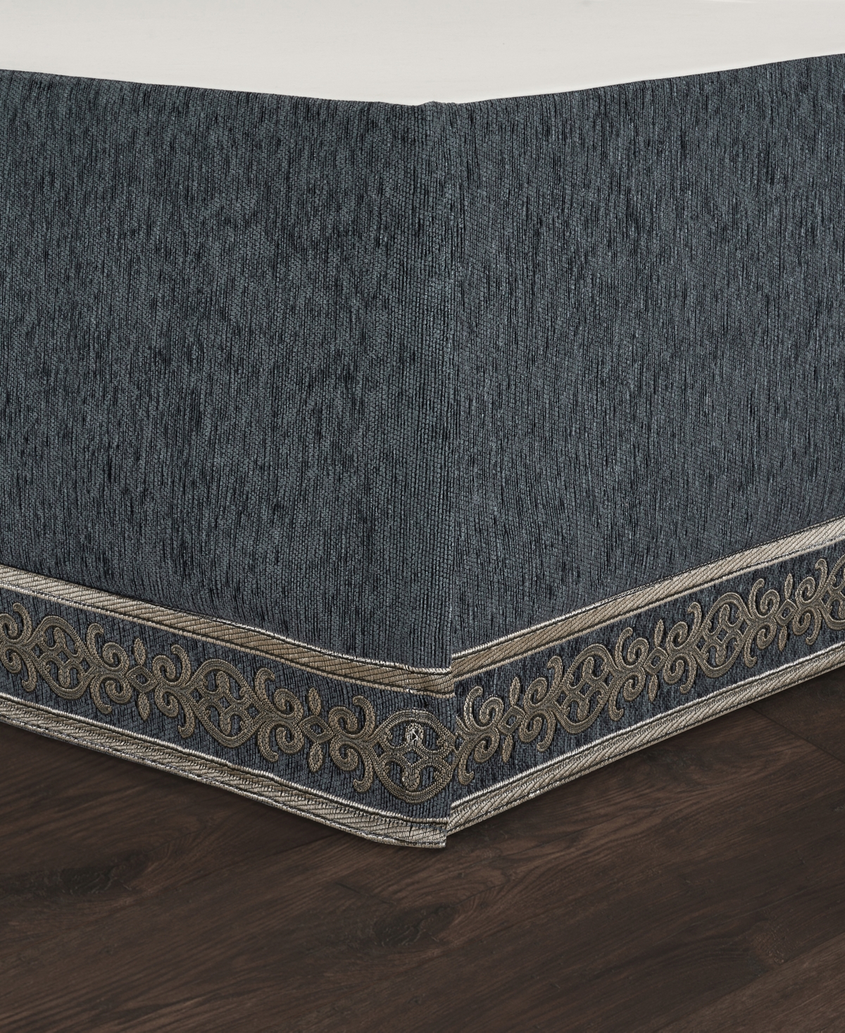 J Queen New York Amici 4 Pc. Comforter Set,