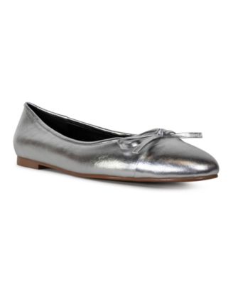 SMASH Shoes