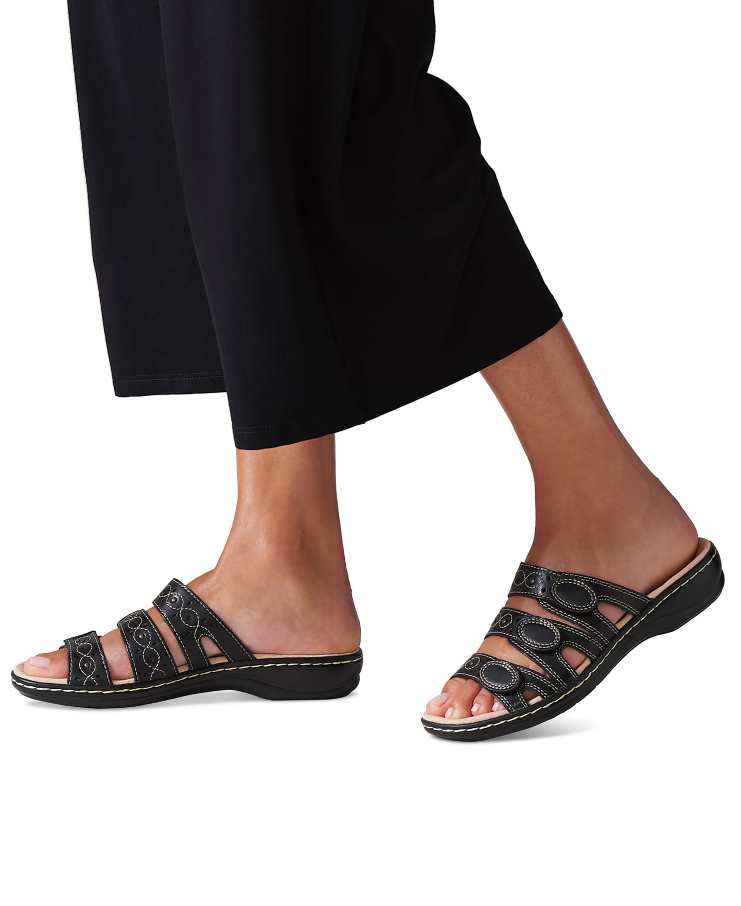 Женские сандалии Clarks Leisa Cacti Q Triple Strap Slide, цвет: Чёрный кожаный — фото 6