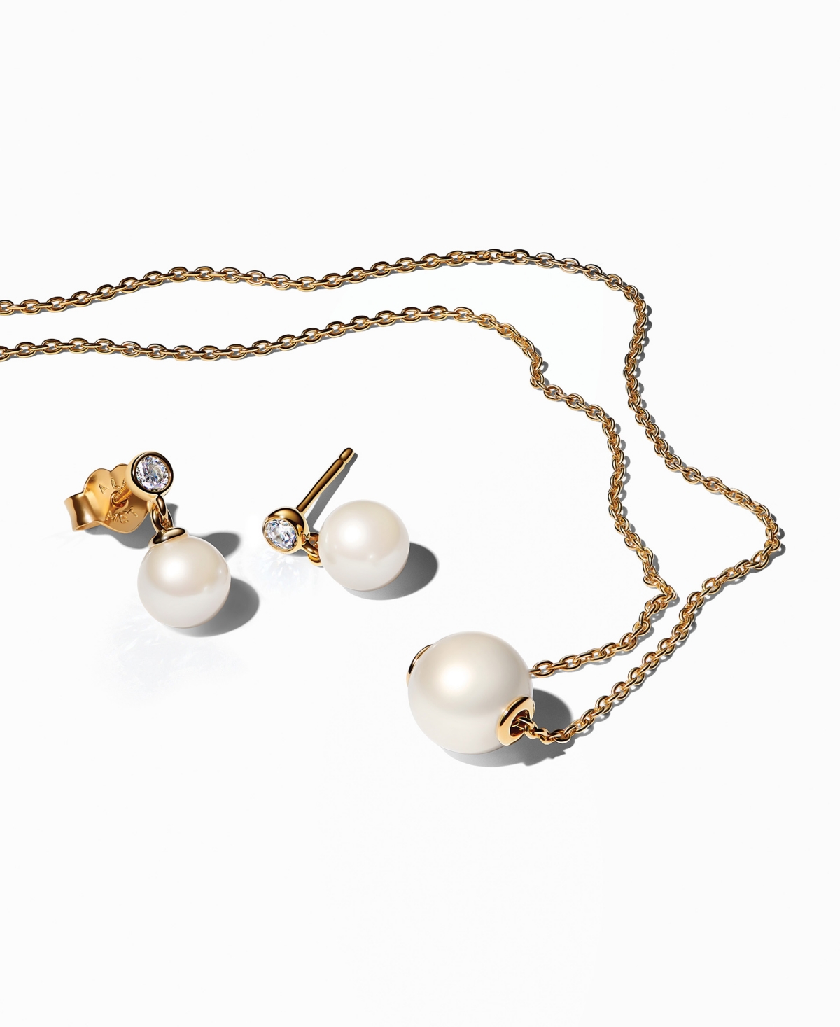 14k Gold-plated Pearl Halo Necklace and Earring Gift Set - Gold