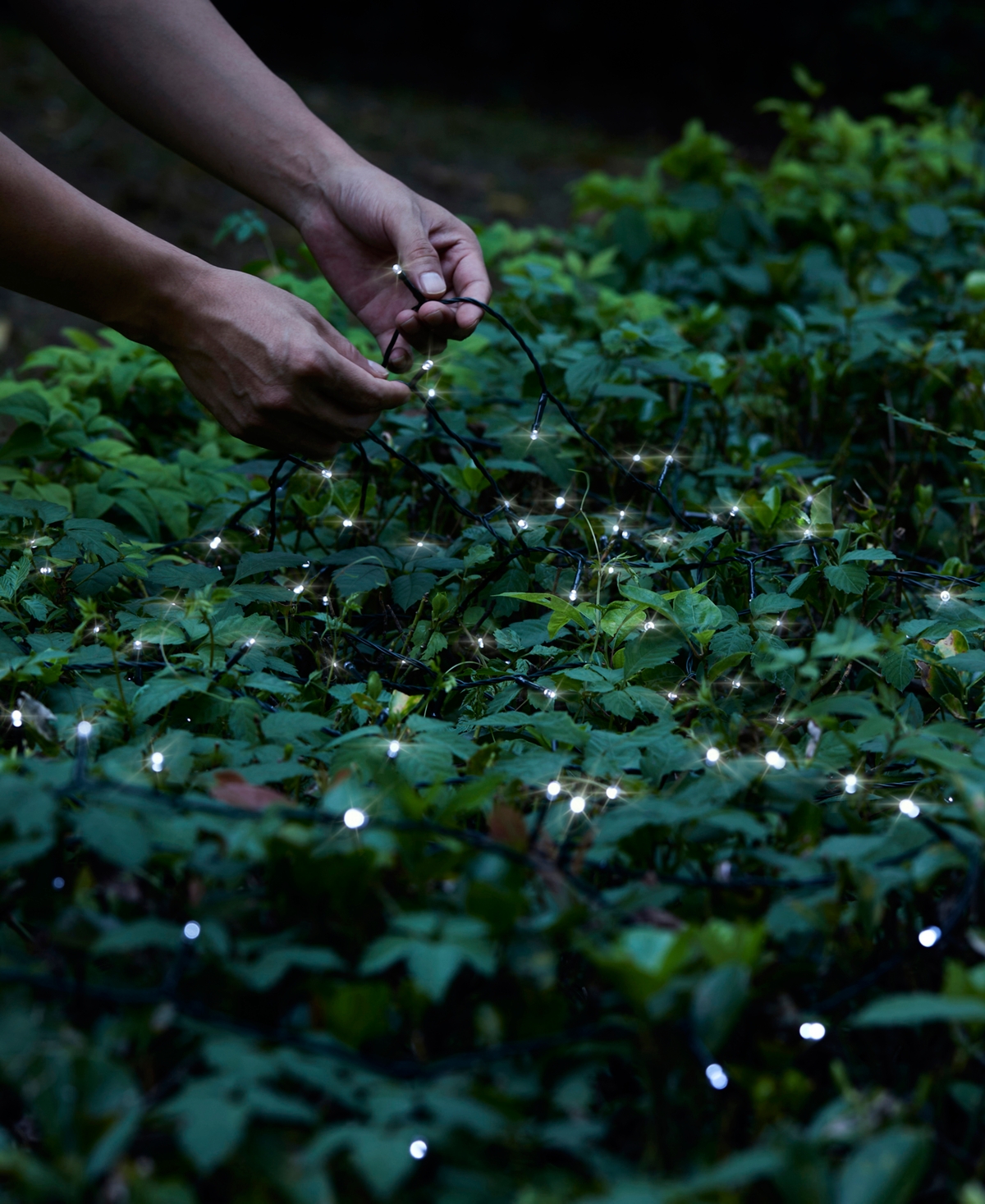 Glitzhome 72' Solar String Light With 200 Led Lights In Black