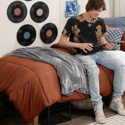 Down Alternative Hydro-Brushed Microfiber 2-Piece Comforter Set, Twin/Twin XL