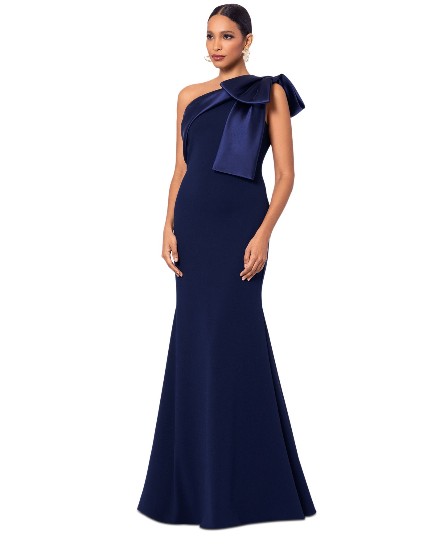 Женское платье Betsy & Adam Bow-Trimmed One-Shoulder Gown, цвет: Тёмно-синий — фото 2