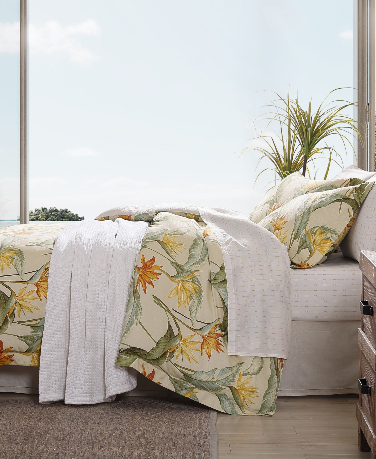 Closeout! Tommy Bahama Home Birds of Paradise 4-Pc. Comforter Set