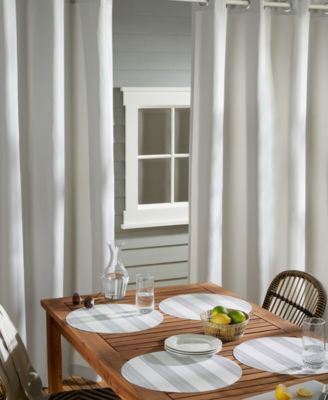 Basics Cabana Stripe Indoor/Outdoor Placemats 4-Pack Set, Reversible, 15" Round