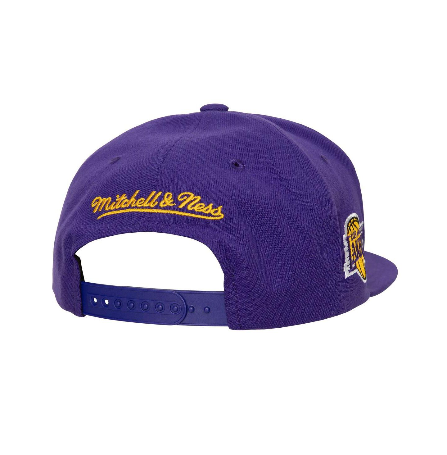 Мужская кепка Mitchell & Ness White, Purple Los Angeles Lakers Retro Sport Colorblock Script Snapback Hat — фото 2