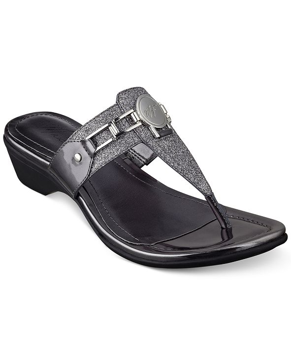marc fisher thong low heel sandals