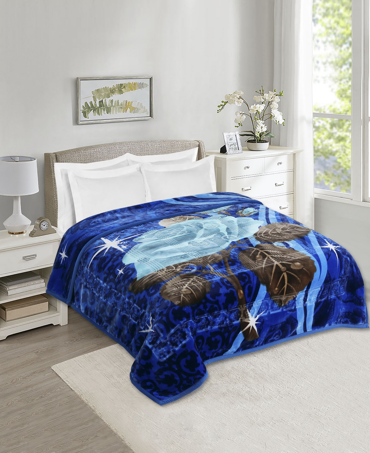 Shop Nestl Printed Faux Mink Weighted Bed Blanket, 12 Lbs, King In Blue Flower