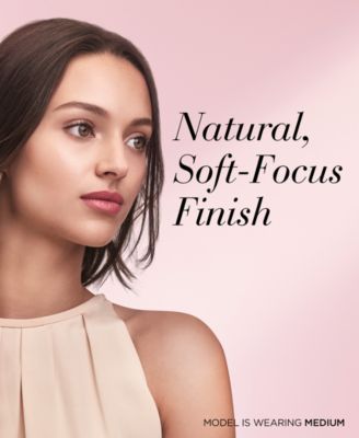 Flawless Finish Skincaring Pressed Powder