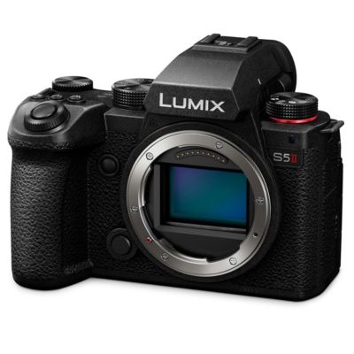 LUMIX S5II Mirrorless Camera with LUMIX S 20-60mm f/3.5-5.6 Lens