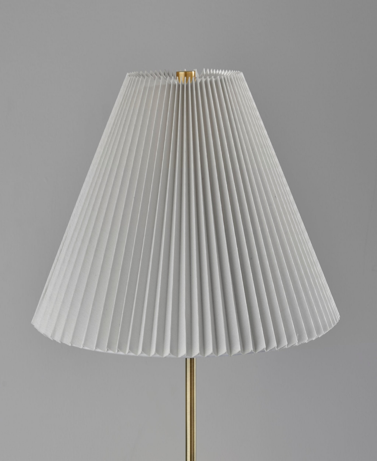 Adesso 60.75" Jeremy Floor Lamp In Antique-like Brass