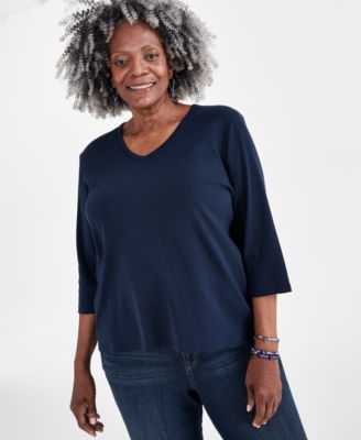 Plus Size V-Neck 3/4-Sleeve Top