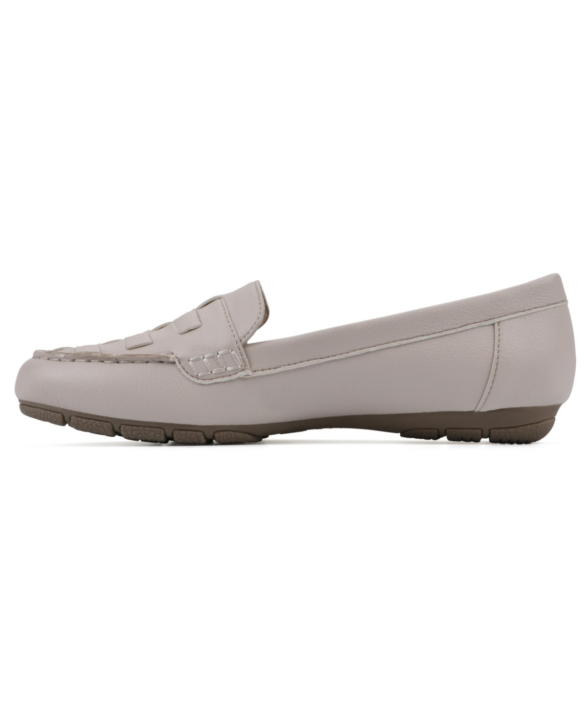 Cliffs by White Mountain Women's Giver Moc Comfort Loafer