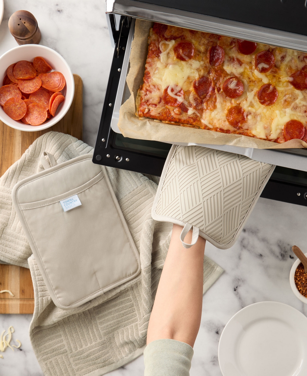 Town & Country Living Basics Silicone Basketweave Pot Holders, Set of 2