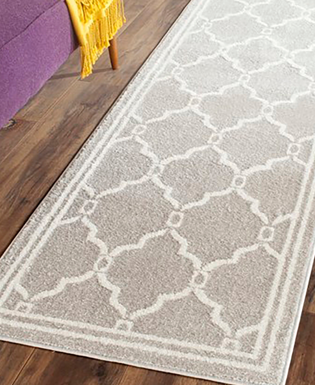 Safavieh Amherst AMT414 Light Grey and Ivory 2'3