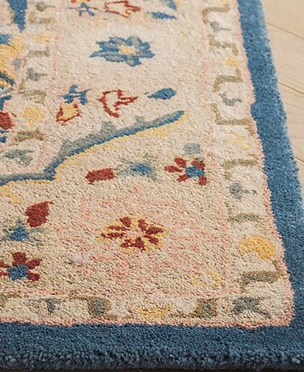 Safavieh Antiquity At144' Area Rug - Blue