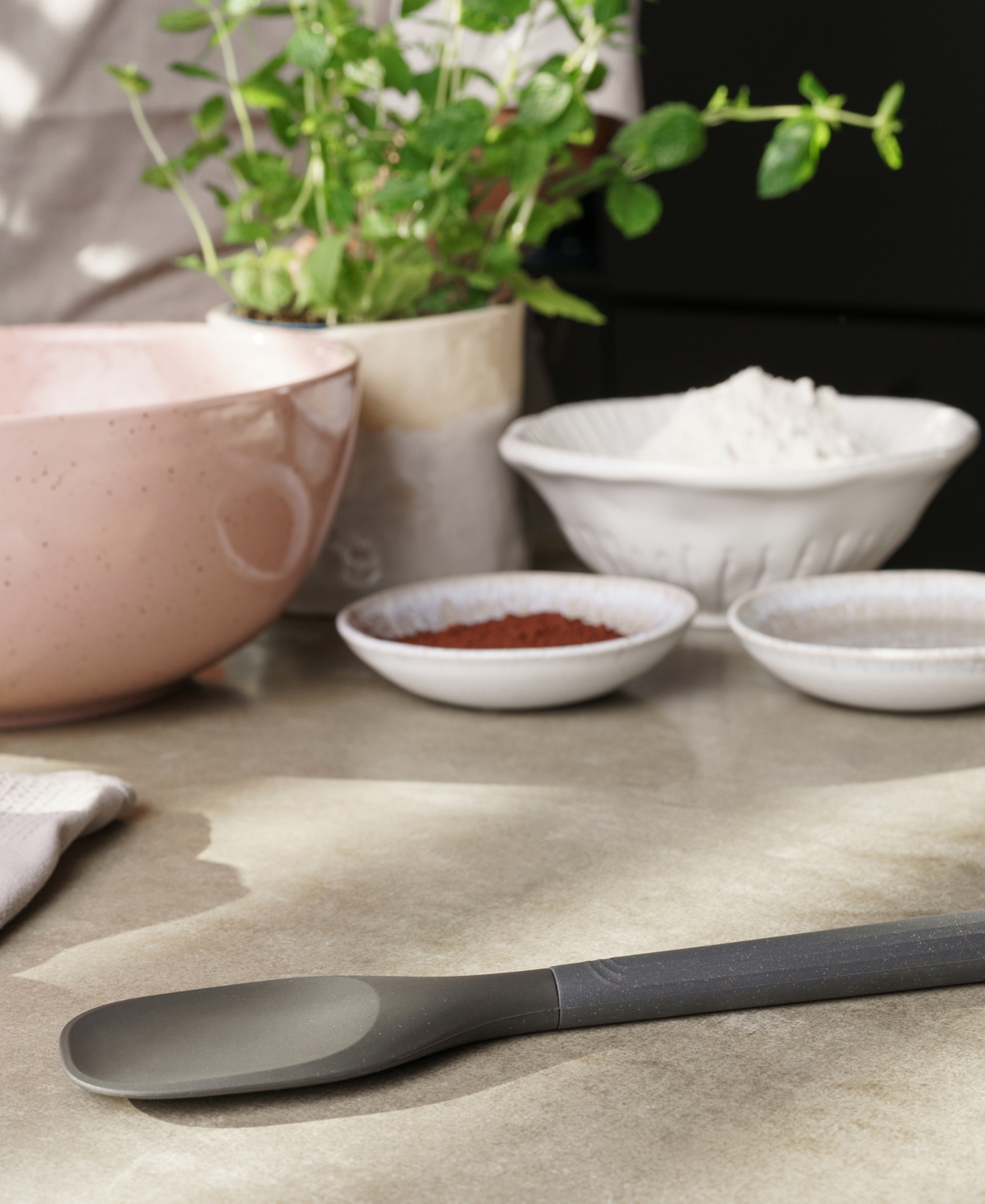 Zyliss Large Heat-resistant Ergonomic Spoontula In Dk Gry