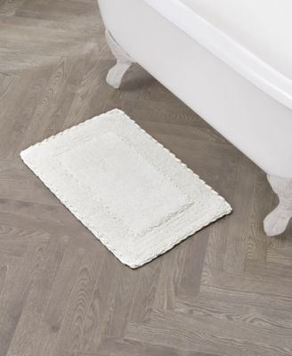Cotton Ruffled Bath Rug, 17" x 24"