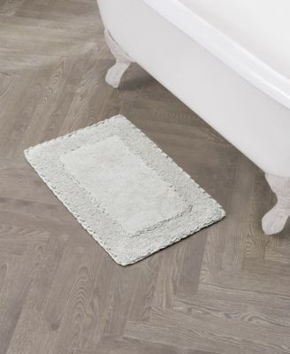 Cotton Ruffled Bath Rug, 17" x 24"