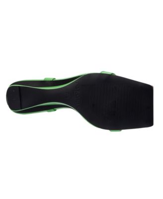 Women's Magnifica Sandals