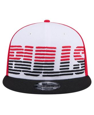 Men's White/Black Chicago Bulls Throwback Gradient Tech Font 9fifty Snapback Hat