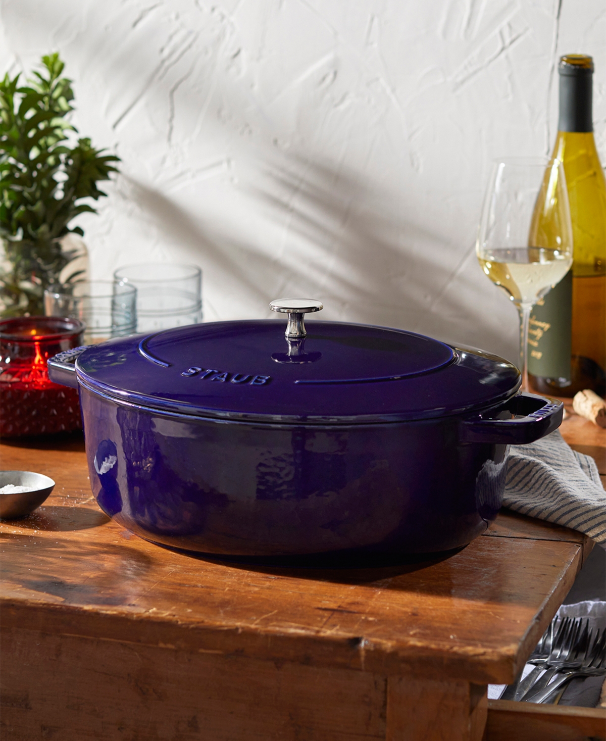 Staub 6.25-quart Enameled Cast Iron Shallow Oval Dutch Oven In Indigo