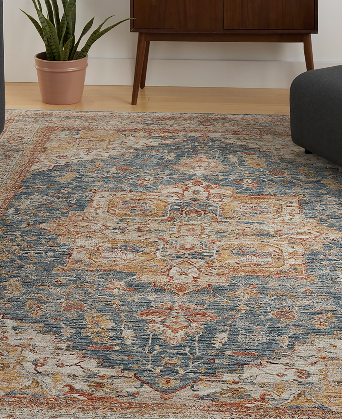 KM HOME SAHAR SHR06 7'10 X 10'4 AREA RUG 