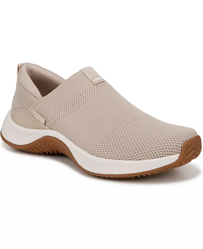 https://slimages.macysassets.com/is/image/MCY/products/7/optimized/27903897_fpx.tif?op_sharpen=1&wid=700&fit=fit,1&fmt=webp