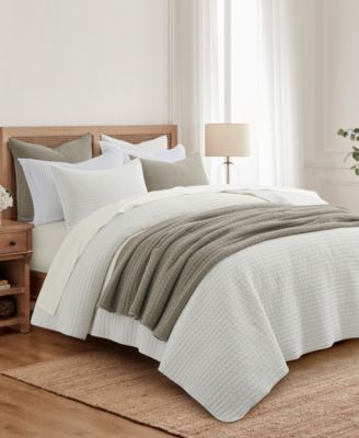 Eyelet Embroidered 3-Pc. Quilt Set, Full/Queen