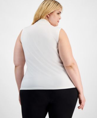 Plus Size Sleeveless Pleated V-Neck Top