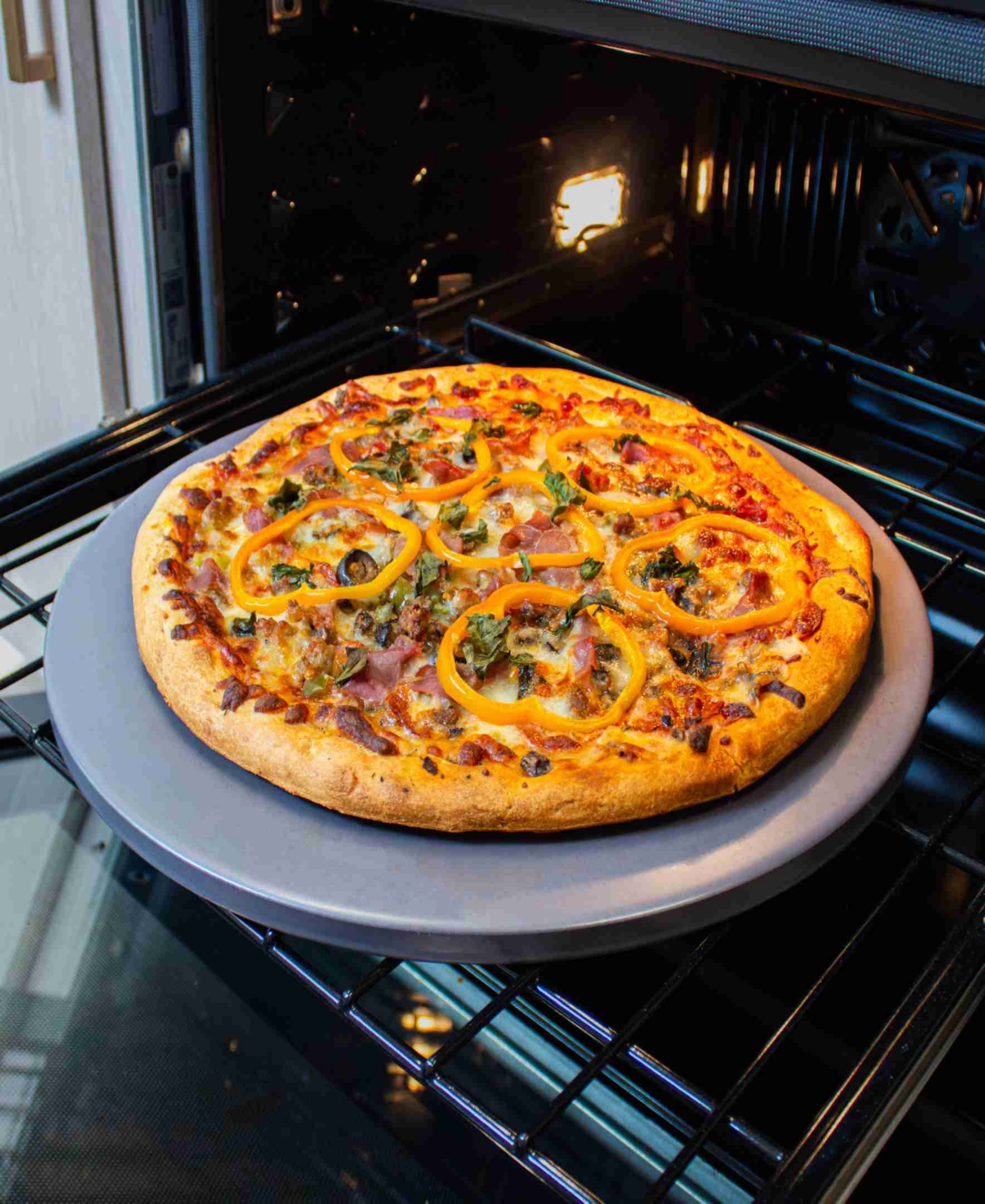Old Stone 16 Inch Glazed Round Pizza Stone With Handles Heat Resistant Up To 1,100°f. Ideal For Use In Residen In Gray