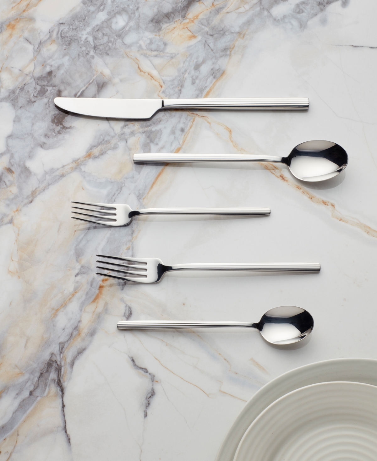 Oneida Dean Mirror 20 Piece Flatware Set In Stainless
